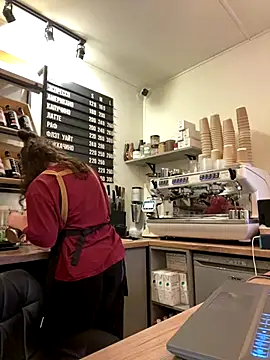 cinnabon  online show from 10-10-25, 12:37