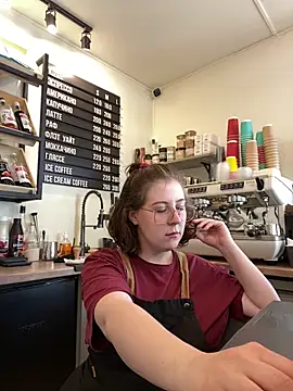 cinnabon  online show from 04-22-26, 01:23