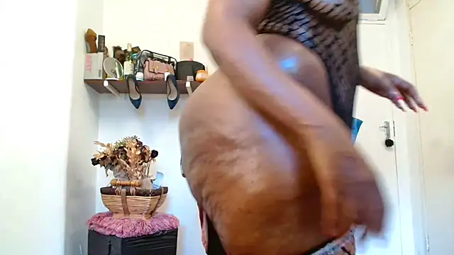 xTALLSEXYBUMx online show from 02-01-26, 06:01