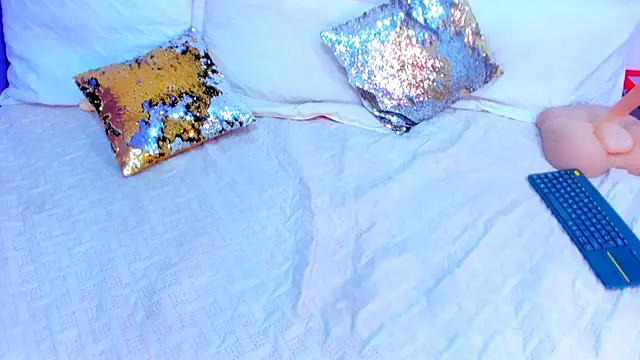 Snapshot of cookplleaser chatting on 01-25-25, 12:58 cookplleaser online show from 01-25-25, 12:58