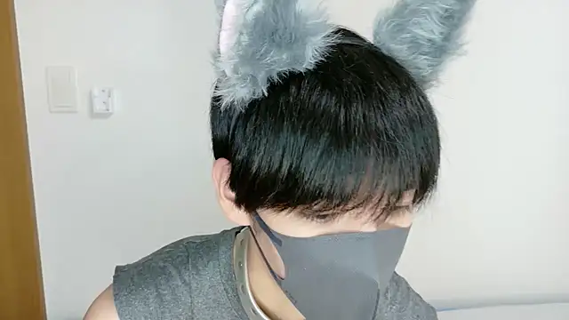 itsme LEON online show from 10-22-25, 01:00