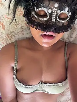 Bella Luna18 online show from 03-21-26, 07:28