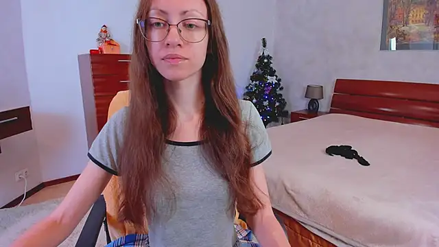 Pantyhose Mila online show from 12-16-25, 08:03