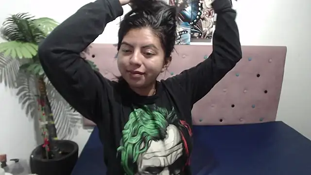 CarolineBrunx online show from 03-12-25, 03:57