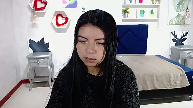 CarolineBrunx online show from 10-03-25, 03:58