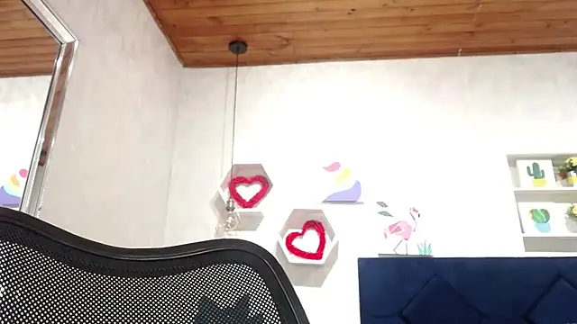 CarolineBrunx online show from 11-13-25, 04:11