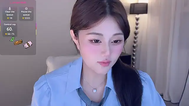 Strawberrybabyy1 online show from 09-30-25, 03:50