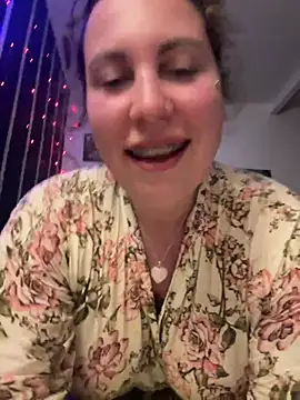 Snapshot of Yanacool007 chatting on 01-20-25, 08:50 Yanacool007 online show from 01-20-25, 08:50