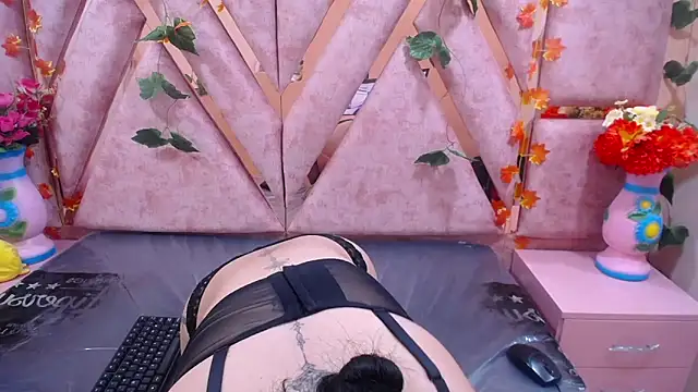 CataleyaLars20 online show from 02-18-25, 03:43