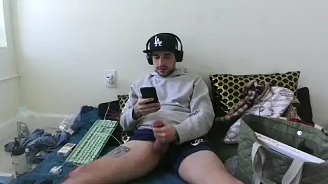 Snapshot of SirCharlesXXX chatting on 01-31-25, 11:35 SirCharlesXXX online show from 01-31-25, 11:35