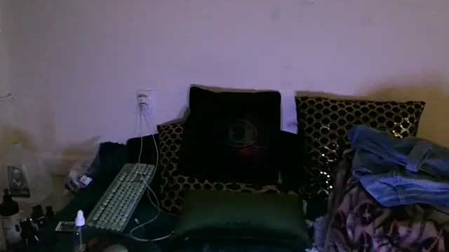 Snapshot of SirCharlesXXX chatting on 02-01-25, 05:07 SirCharlesXXX online show from 02-01-25, 05:07