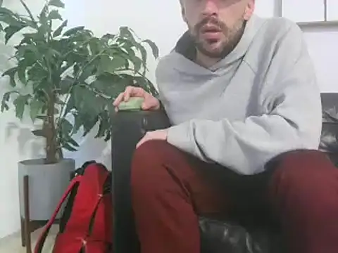 Snapshot of SirCharlesXXX chatting on 02-25-25, 02:11 SirCharlesXXX online show from 02-25-25, 02:11