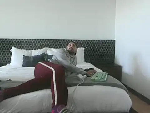 Snapshot of SirCharlesXXX chatting on 02-25-25, 11:11 SirCharlesXXX online show from 02-25-25, 11:11