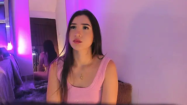 Snapshot of MilaHal_ chatting on 12-22-25, 09:01 MilaHal online show from 12-22-25, 09:01