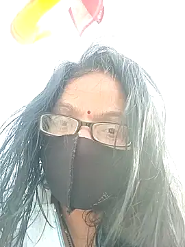 Snapshot of heenage chatting on 01-15-25, 09:45 heenage online show from 01-15-25, 09:45