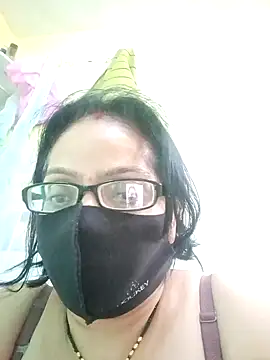 Snapshot of heenage chatting on 02-04-25, 07:18 heenage online show from 02-04-25, 07:18