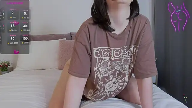 Snapshot of SophieeRain chatting on 03-17-25, 06:07 SophieeRain online show from 03-17-25, 06:07