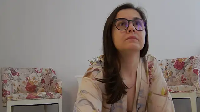 Snapshot of SophieeRain chatting on 10-20-25, 12:16 SophieeRain online show from 10-20-25, 12:16