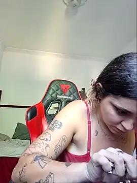 luuhcat09 online show from 10-16-25, 05:36