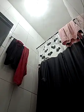 luuhcat09 online show from 11-06-25, 11:26