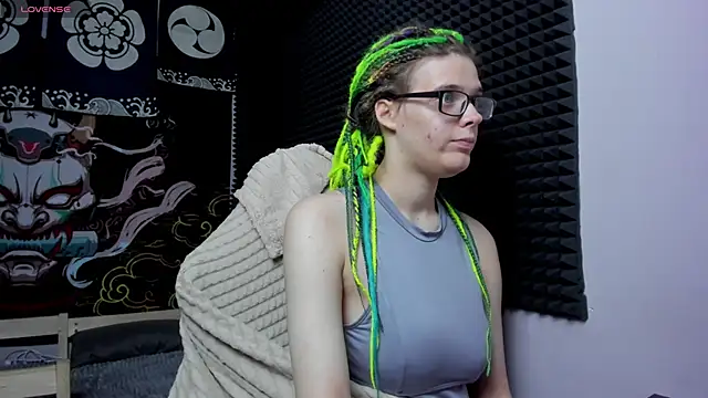 KIKI Krash online show from 09-16-25, 10:38