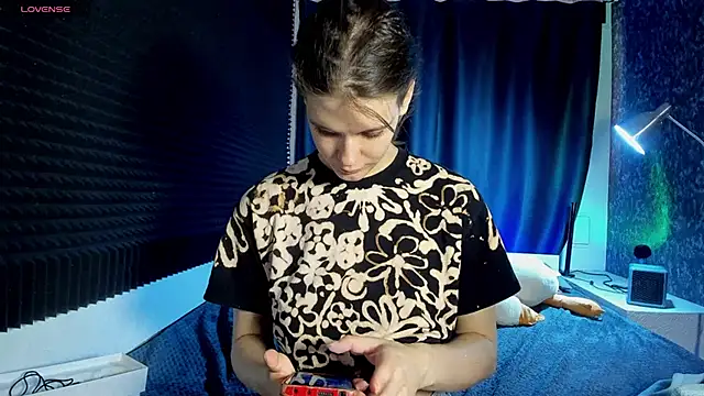 KIKI Krash online show from 03-08-26, 10:08