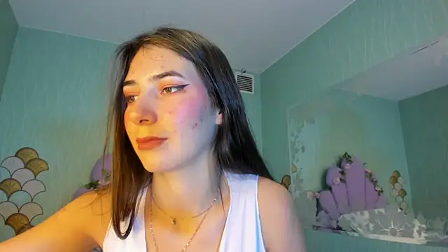 Snapshot of Skinny_Linda chatting on 12-28-24, 01:28 Skinny Linda online show from 12-28-24, 01:28