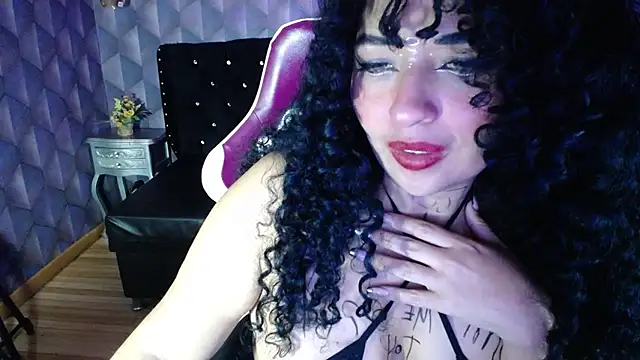 Sofiacowperx online show from 02-24-25, 01:53