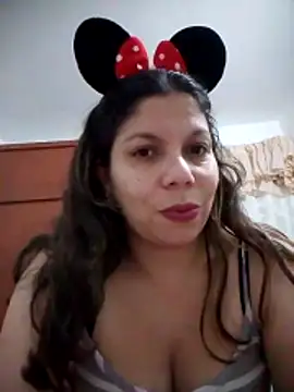 Carliina Soussa online show from 10-31-25, 11:50