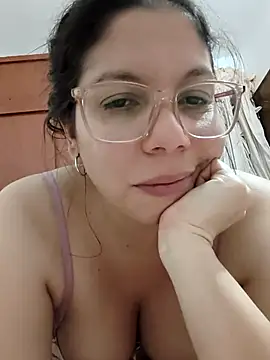 Carliina Soussa online show from 07-16-26, 12:27