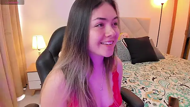 Lau Bee online show from 03-13-25, 02:55