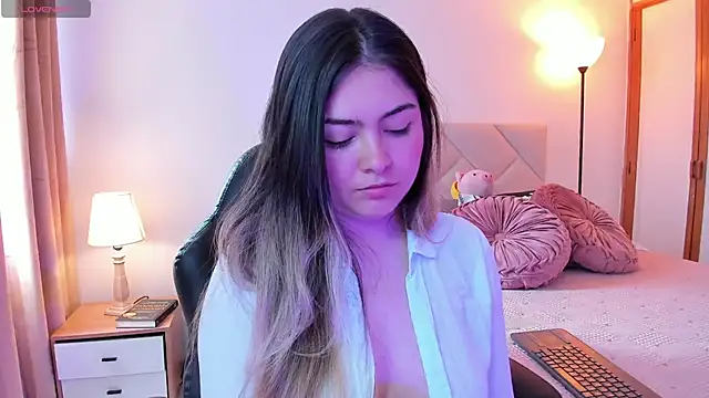 Lau Bee online show from 03-20-25, 02:42