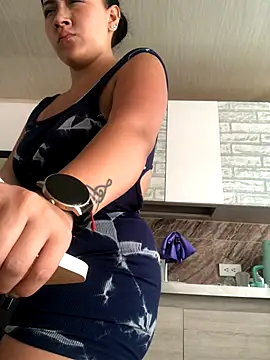 Abigail Cowen online show from 11-26-25, 03:46