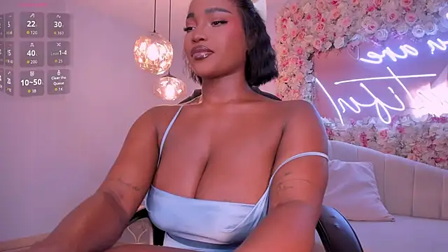 SavannahStorm online show from 04-01-26, 01:41