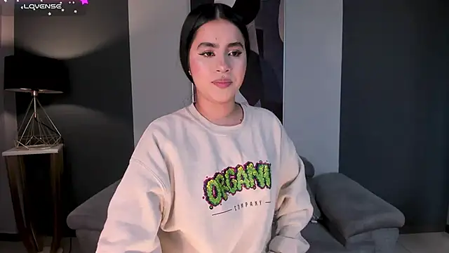 IsabellaHill  online show from 12-29-24, 05:12