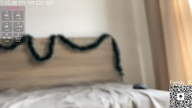 Snapshot of curlyboyy_ chatting on 02-11-26, 02:11 curlyboyy online show from 02-11-26, 02:11