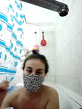 MikaKors online show from 12-18-24, 05:10