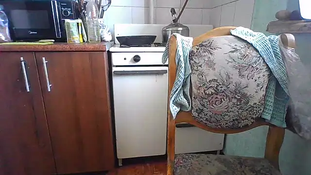 MikaKors online show from 02-02-25, 07:20