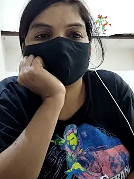 Snapshot of illay_love chatting on 11-14-25, 07:12 illay love online show from 11-14-25, 07:12