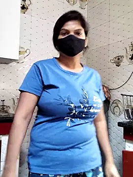 Snapshot of illay_love chatting on 11-18-25, 05:01 illay love online show from 11-18-25, 05:01