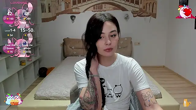 Snapshot of NataliMillers chatting on 12-22-24, 01:22 NataliMillers online show from 12-22-24, 01:22
