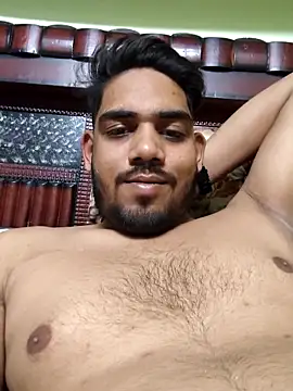 Snapshot of Rajsingh9650 chatting on 11-12-25, 01:33 Rajsingh9650 online show from 11-12-25, 01:33