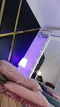 Adel Nesbiit online show from 11-28-25, 08:22