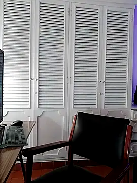 Adel Nesbiit online show from 03-04-26, 07:42