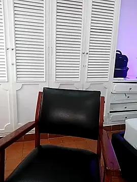 Adel Nesbiit online show from 03-10-26, 07:41