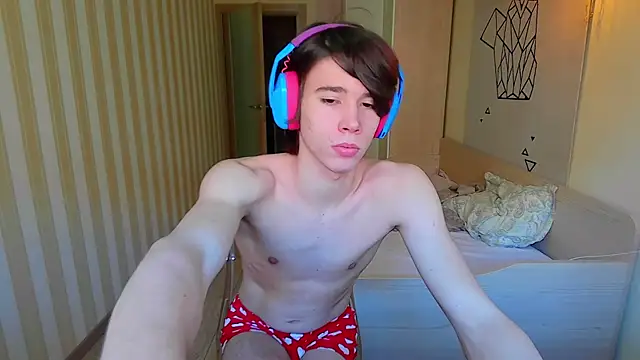 gayGamogey online show from 03-12-26, 11:49