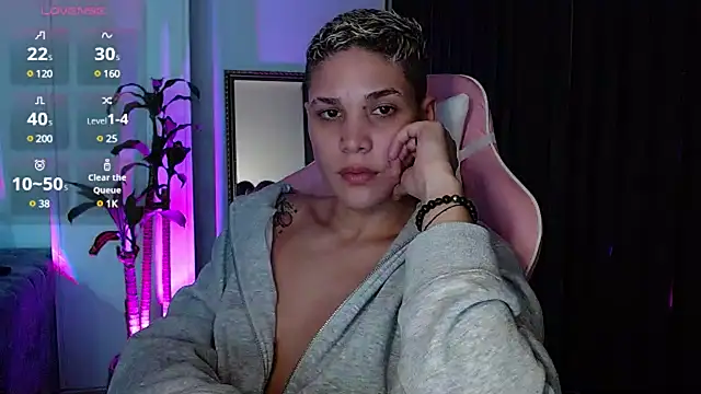 Snapshot of Charlee_pink chatting on 12-16-24, 07:26 Charlee pink online show from 12-16-24, 07:26