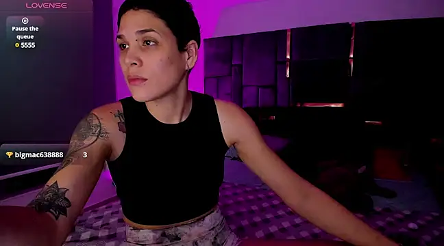 Snapshot of Charlee_pink chatting on 03-07-25, 06:24 Charlee pink online show from 03-07-25, 06:24