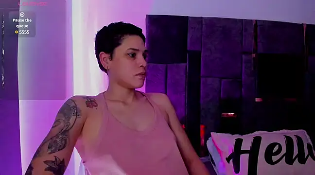 Snapshot of Charlee_pink chatting on 03-19-25, 08:22 Charlee pink online show from 03-19-25, 08:22