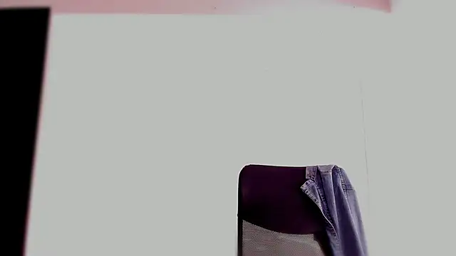 Charlee pink online show from 03-13-26, 04:35